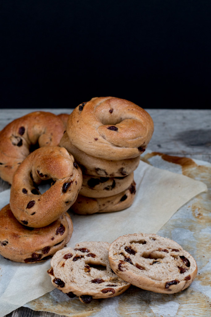 Cinnamon raisin bagels 15 683x1024